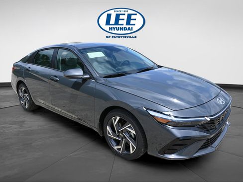 New 2025 Hyundai Elantra Limited image 1