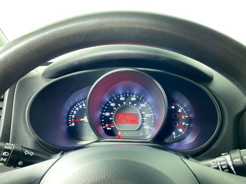 Used 2018 Kia Soul + image 16