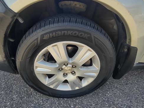 Used 2005 Subaru Outback 2.5i image 11