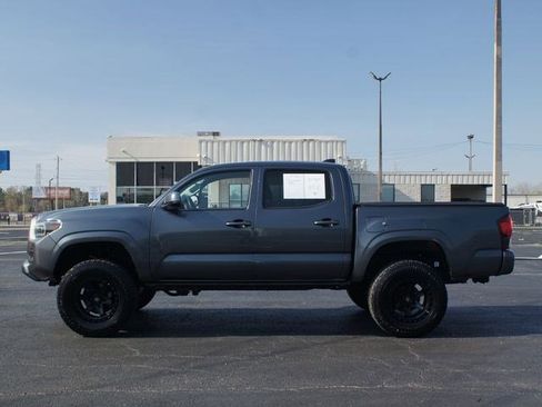 Used 2023 Toyota Tacoma SR image 10