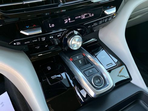 Used 2026 Acura MDX w/ Technology Package FWD image 17