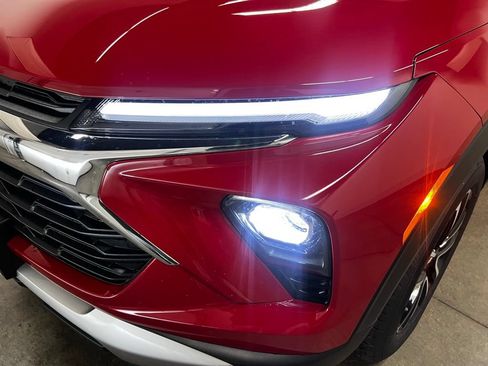 New 2026 Chevrolet TrailBlazer LT w/ LT Cold Weather Package FWD image 9