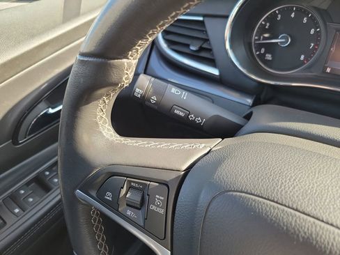 Used 2022 Buick Encore Preferred w/ Safety Package image 23