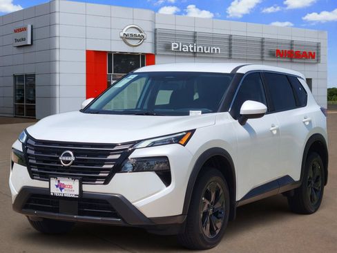 New 2026 Nissan Rogue SV w/ Cold Weather Package FWD image 2