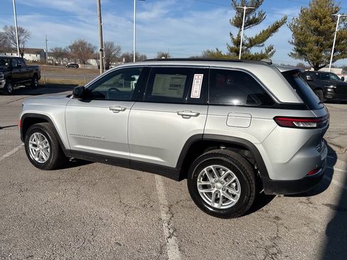 New 2026 Jeep Grand Cherokee Laredo X AWD/4WD image 21