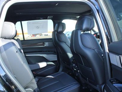 New 2026 Cadillac Vistiq Sport w/ LPO, Floor Liner Package