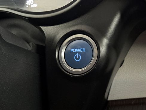Used 2022 Toyota Sienna LE FWD image 17