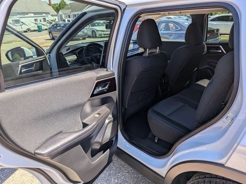 Used 2022 Mitsubishi Outlander ES AWD/4WD image 26