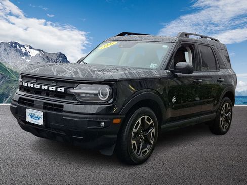 Certified 2023 Ford Bronco Sport Outer Banks w/ Tech Package image 3