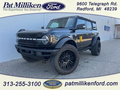 Certified 2022 Ford Bronco Wildtrak AWD/4WD image 1