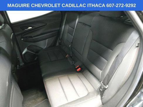 Used 2022 Chevrolet TrailBlazer RS w/ Technology Package AWD/4WD image 32