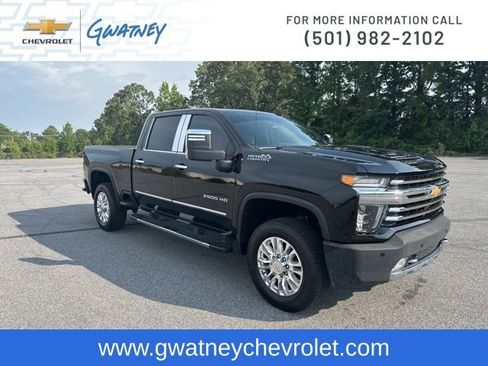 Used 2022 Chevrolet Silverado 2500 High Country image 3