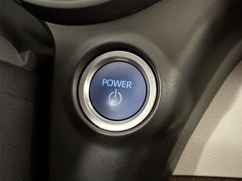 Used 2021 Toyota Sienna LE w/ LE Plus Package image 20