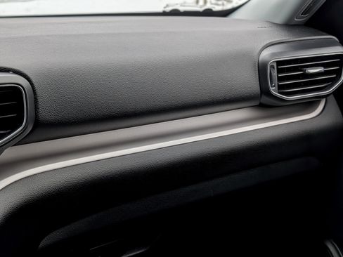 Used 2023 Ford Explorer XLT w/ Equipment Group 202A image 16