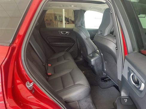 Certified 2023 Volvo XC60 B5 Plus image 11