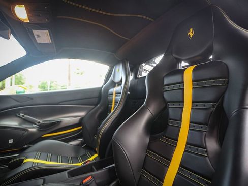 Used 2019 Ferrari 488 Pista Coupe RWD image 37