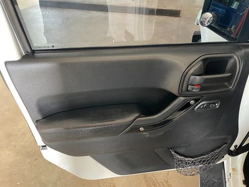 Used 2012 Jeep Wrangler Sahara image 22