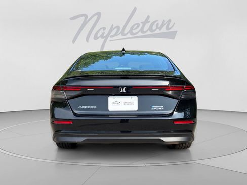 Used 2025 Honda Accord Sport image 7