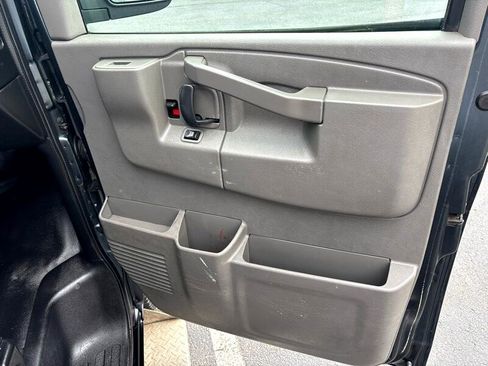 Used 2017 Chevrolet Express 2500 LS image 25