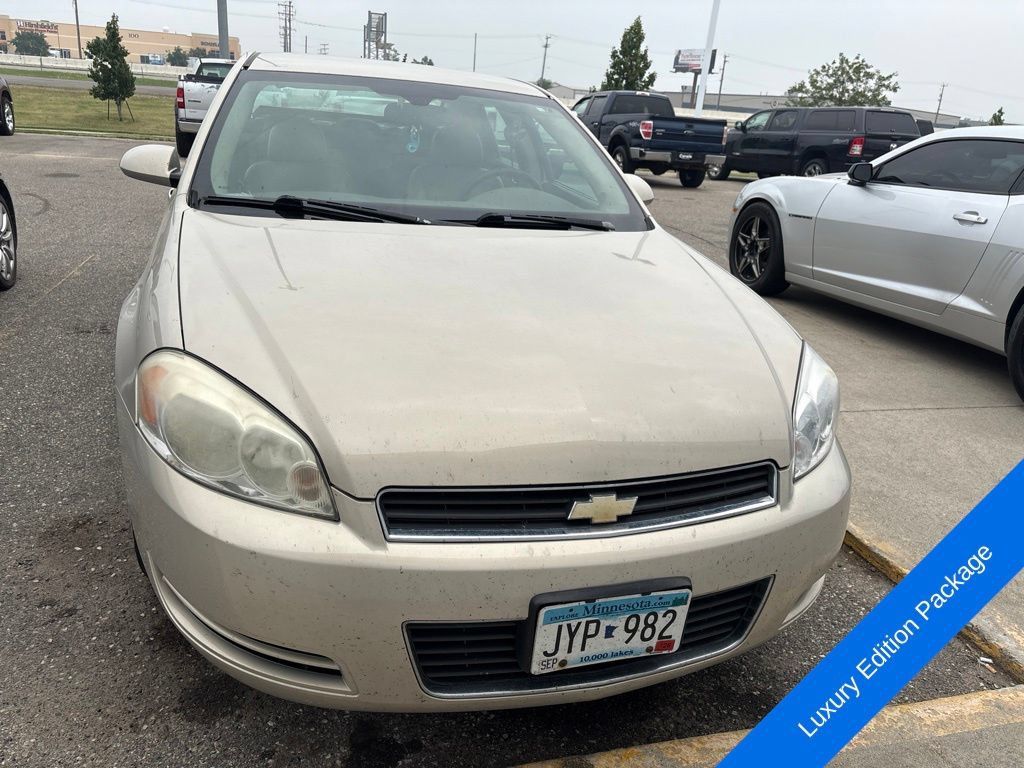 Used 2008 Chevrolet Impala LT w/ Luxury Edition Package FWD image 2