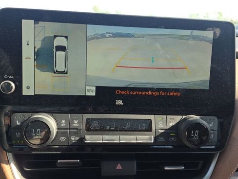 Used 2024 Toyota Grand Highlander AWD image 49