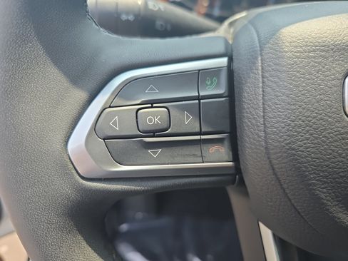 Used 2024 Jeep Compass Limited AWD/4WD image 16