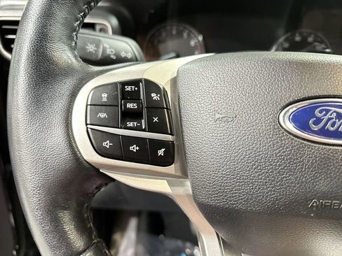 Used 2021 Ford Explorer Limited w/ Equipment Group 301A image 31