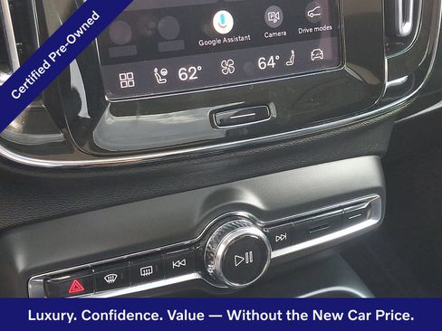 Certified 2024 Volvo XC40 B5 Ultimate w/ Protection Package Premier AWD/4WD image 17