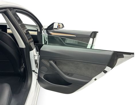 Certified 2022 Tesla Model 3 Long Range AWD/4WD image 12