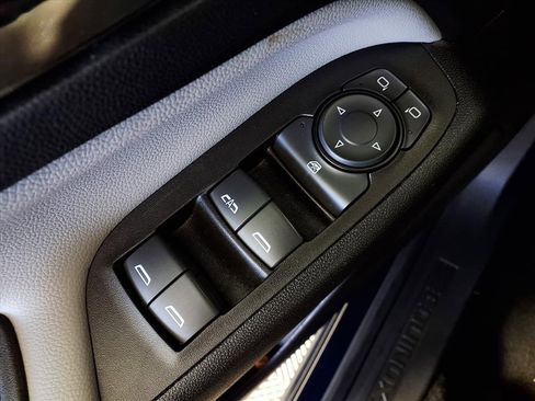 Used 2022 Chevrolet Equinox LS w/ LS Convenience Package image 25