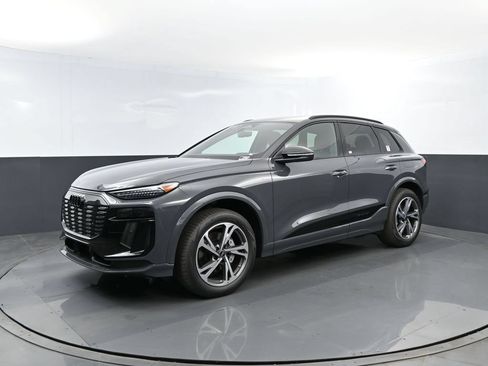 New 2027 Audi Q6 e-tron Premium AWD/4WD image 1