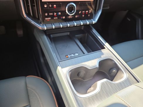 Used 2024 GMC Acadia AT4 w/ Luxury Package AWD/4WD image 25