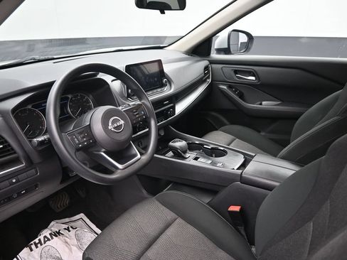 Used 2024 Nissan Rogue SV FWD image 19