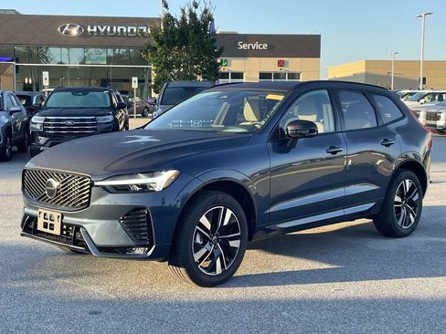 Used 2026 Volvo XC60 B5 Core w/ Climate Package AWD/4WD image 24