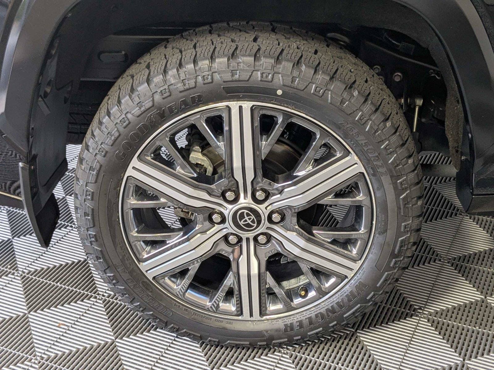 Used 2023 Toyota Sequoia Capstone AWD/4WD image 9