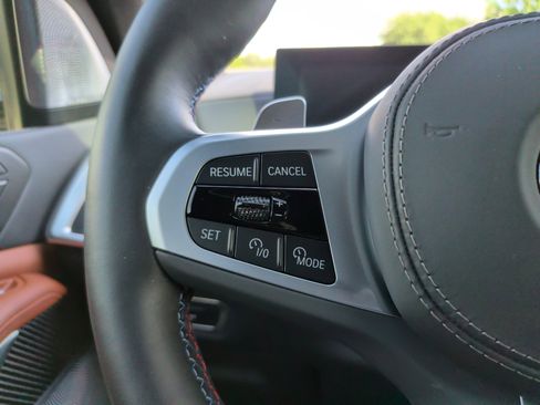 Certified 2024 BMW X7 M60i w/ Executive Package image 24