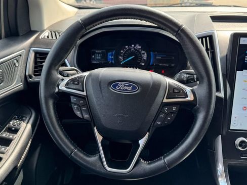 Used 2024 Ford Edge Titanium AWD/4WD image 12