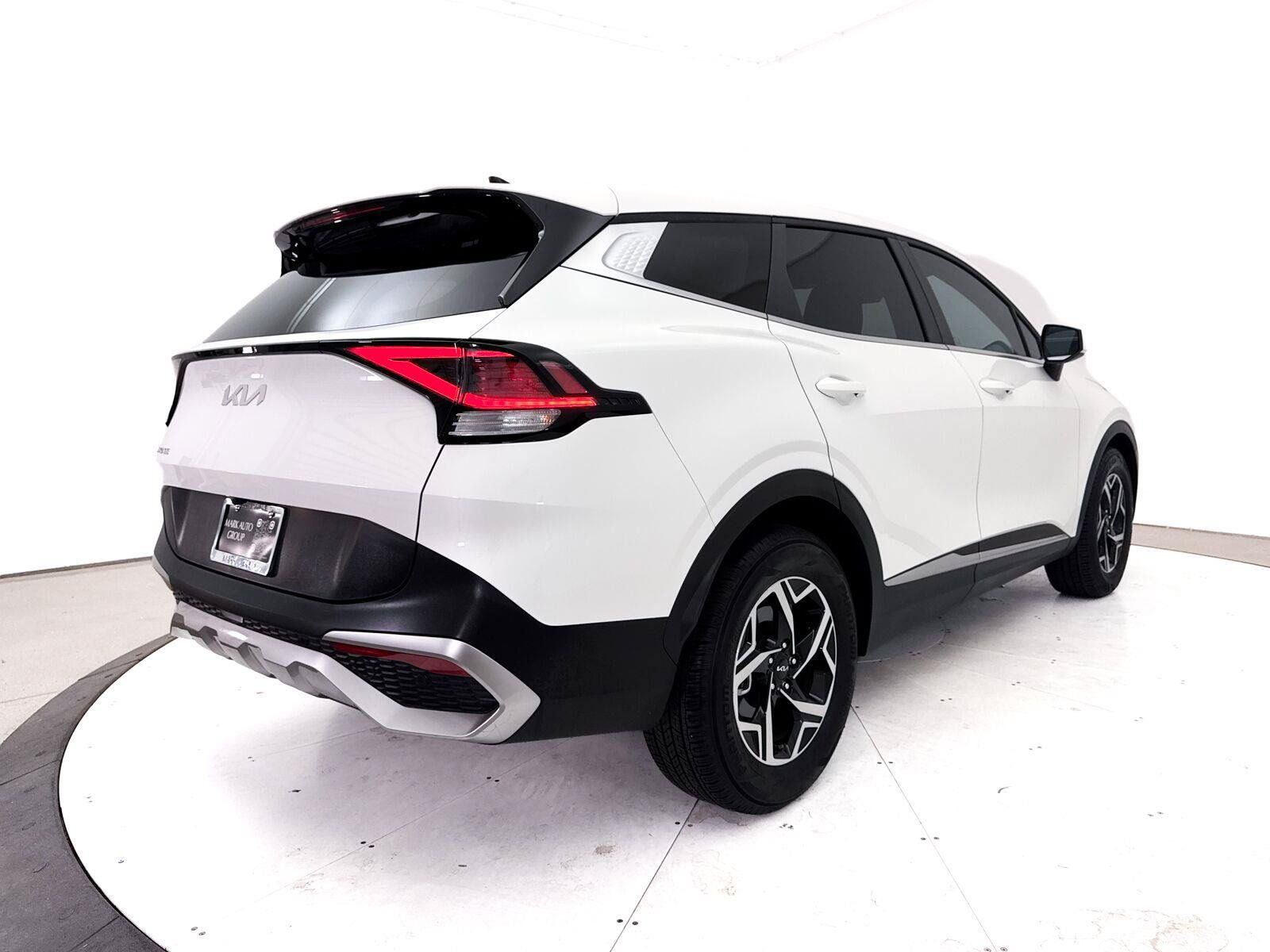 Used 2023 Kia Sportage LX FWD image 17