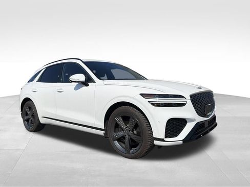 Used 2023 Genesis GV70 2.5T w/ Sport Prestige Package AWD/4WD image 1