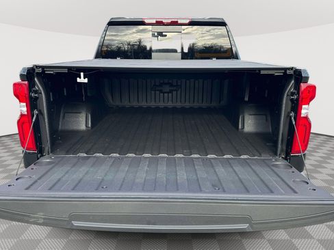 Certified 2025 Chevrolet Silverado 1500 High Country w/ Midnight Edition image 35