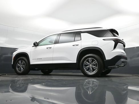 New 2026 Chevrolet Traverse LT image 40
