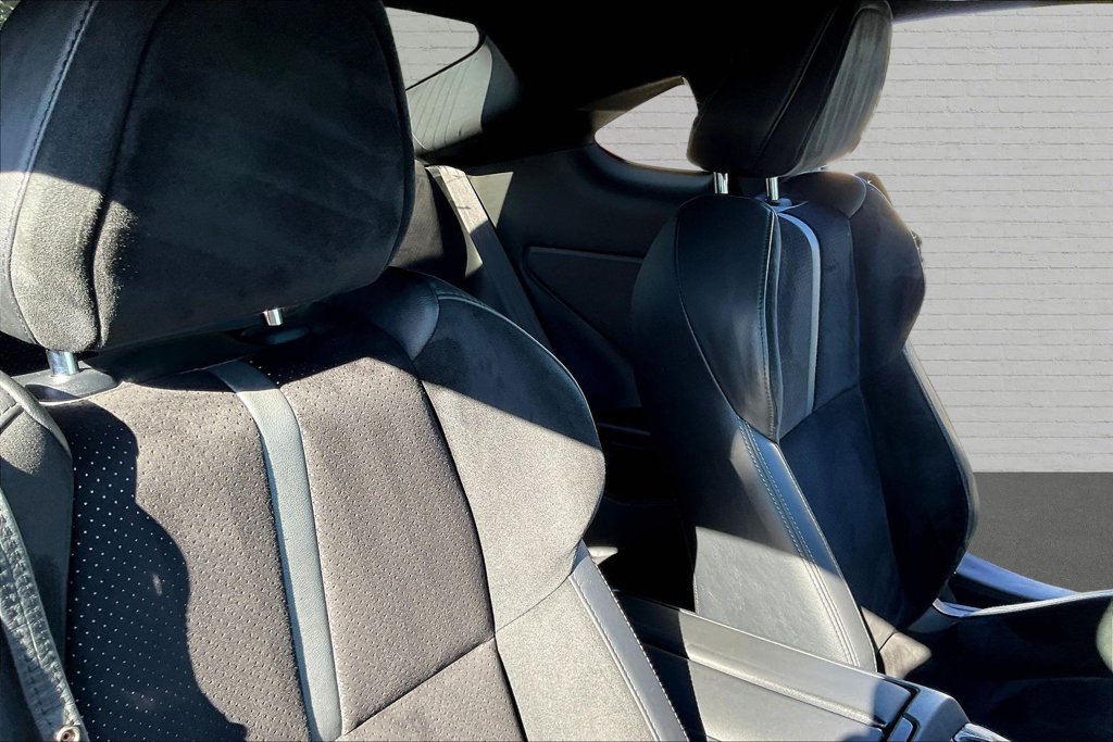 Used 2022 Toyota GR86 Premium w/ ALL Weather Mat Package (TMS) RWD image 25