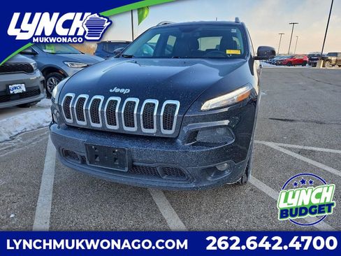 Used 2018 Jeep Cherokee Latitude Plus w/ Comfort/Convenience Group image 1