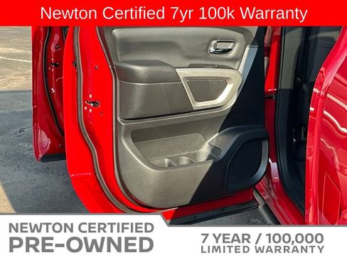 Used 2024 Nissan Titan SV w/ SV Convenience Package RWD image 39