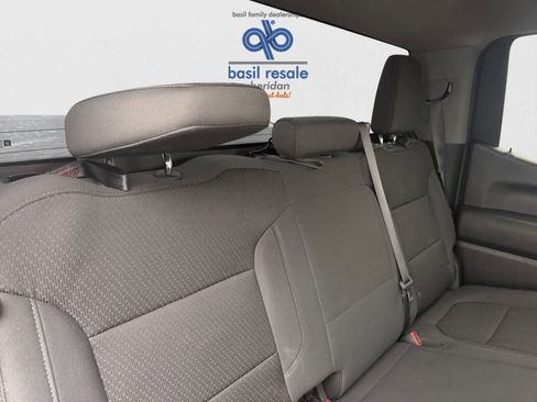 Used 2019 Chevrolet Silverado 1500 Custom w/ Custom Value Package image 21