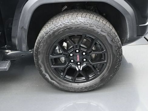 Used 2025 GMC Canyon Denali w/ LPO, Denali Black Edition AWD/4WD image 39