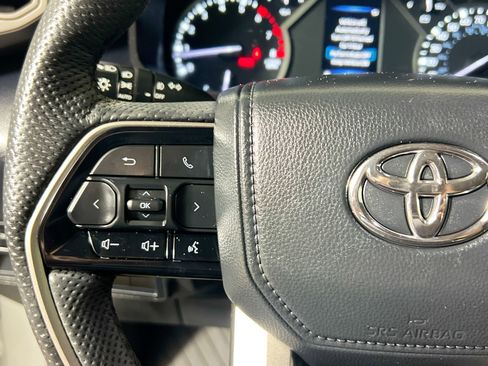 Used 2024 Toyota Tundra SR5 w/ SR5 Premium Package AWD/4WD image 18