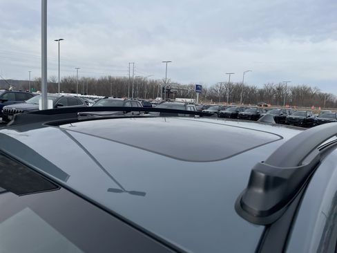 Used 2025 Subaru Crosstrek 2.0i Premium image 10