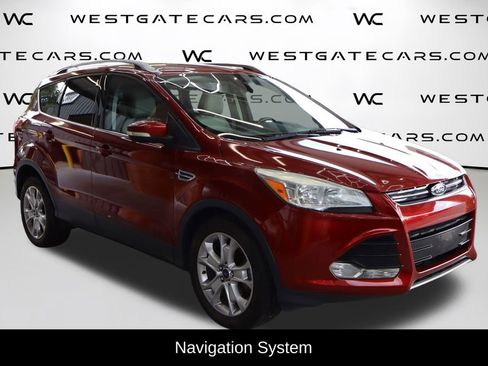 Used 2015 Ford Escape Titanium image 2