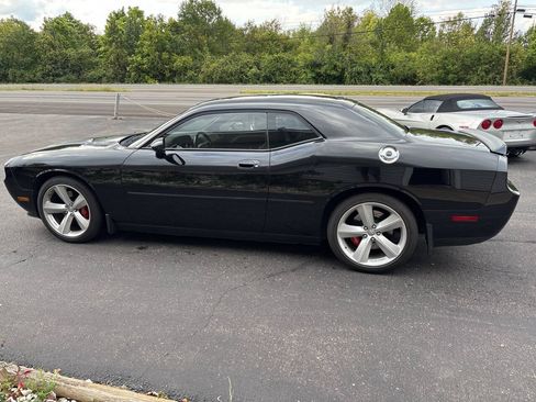Used 2010 Dodge Challenger SRT8 w/ SRT Option Group II RWD image 6